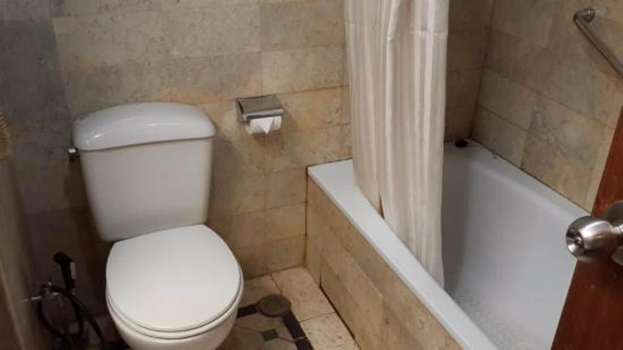 Grand Legi Hotel Mataram Ngoại thất bức ảnh