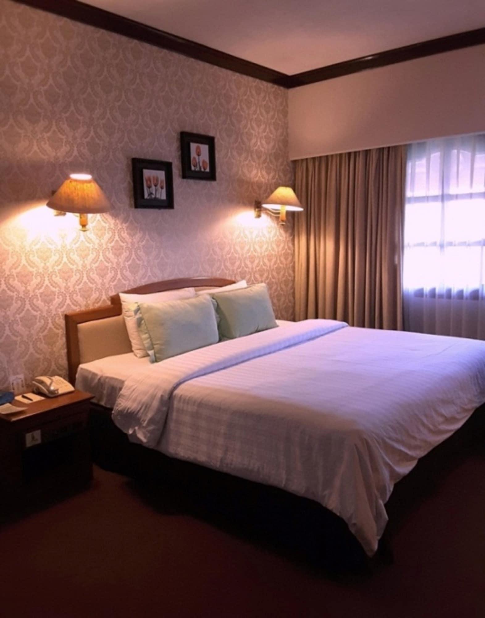 Grand Legi Hotel Mataram Ngoại thất bức ảnh