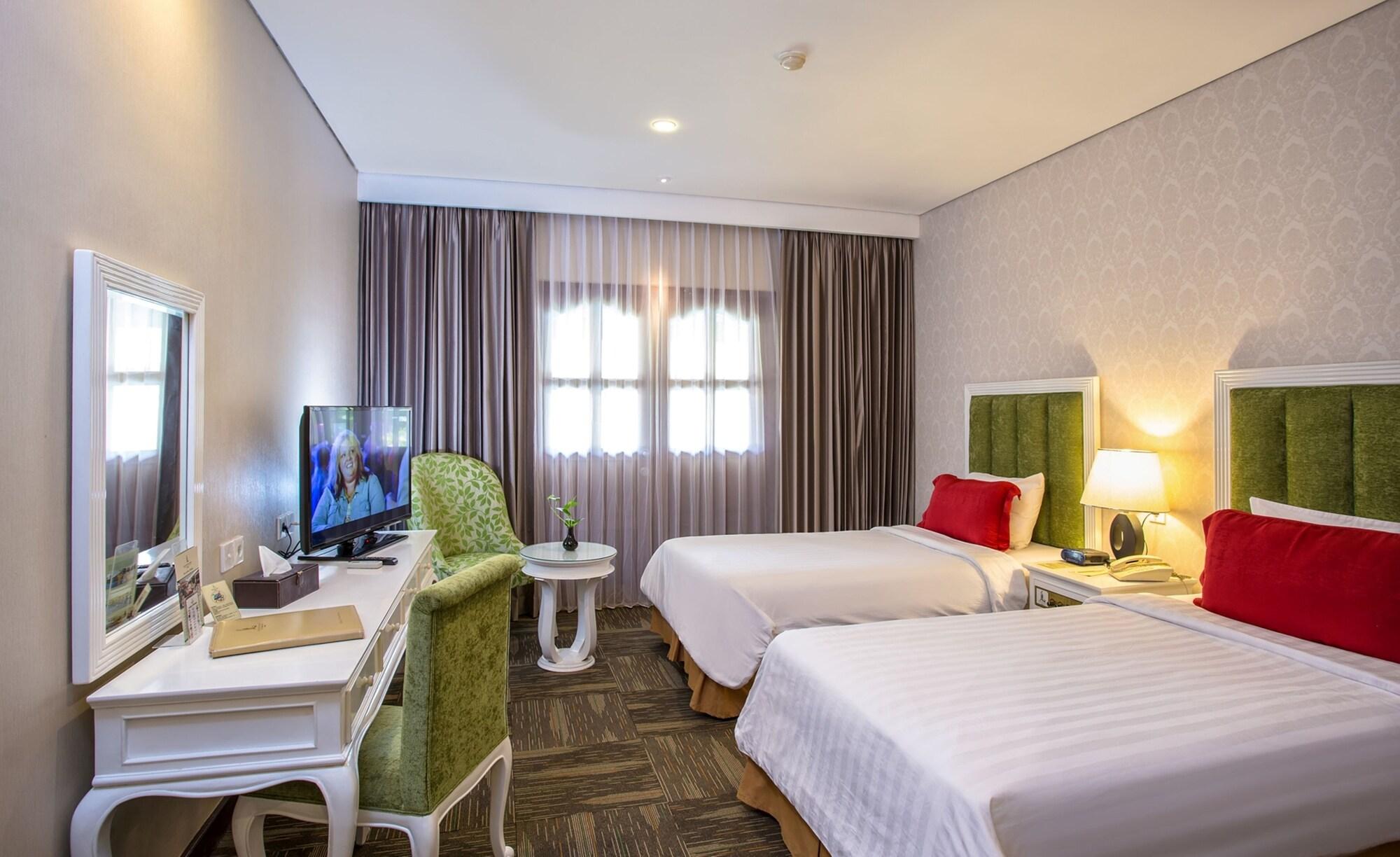 Grand Legi Hotel Mataram Ngoại thất bức ảnh