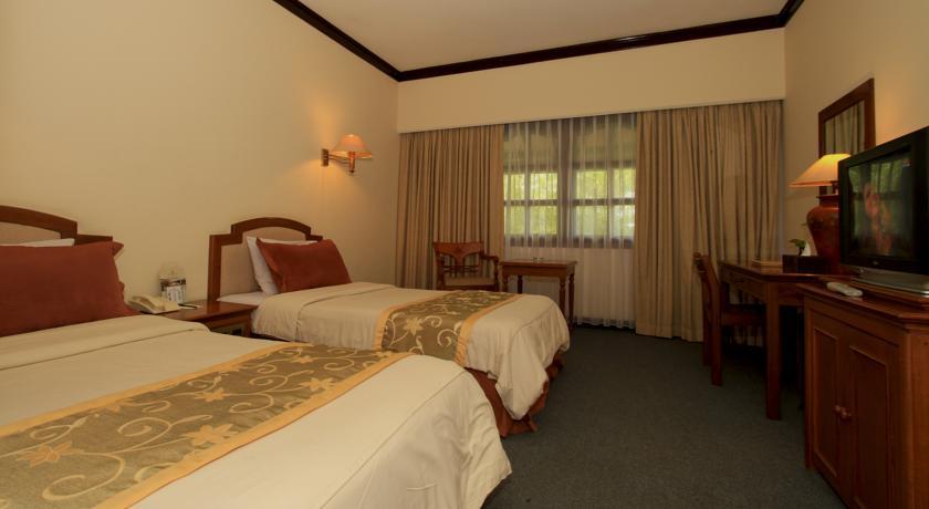 Grand Legi Hotel Mataram Ngoại thất bức ảnh