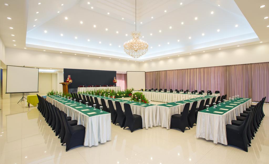Grand Legi Hotel Mataram Ngoại thất bức ảnh