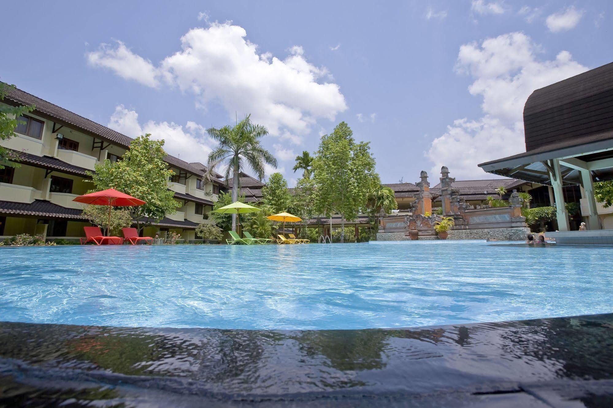 Grand Legi Hotel Mataram Ngoại thất bức ảnh